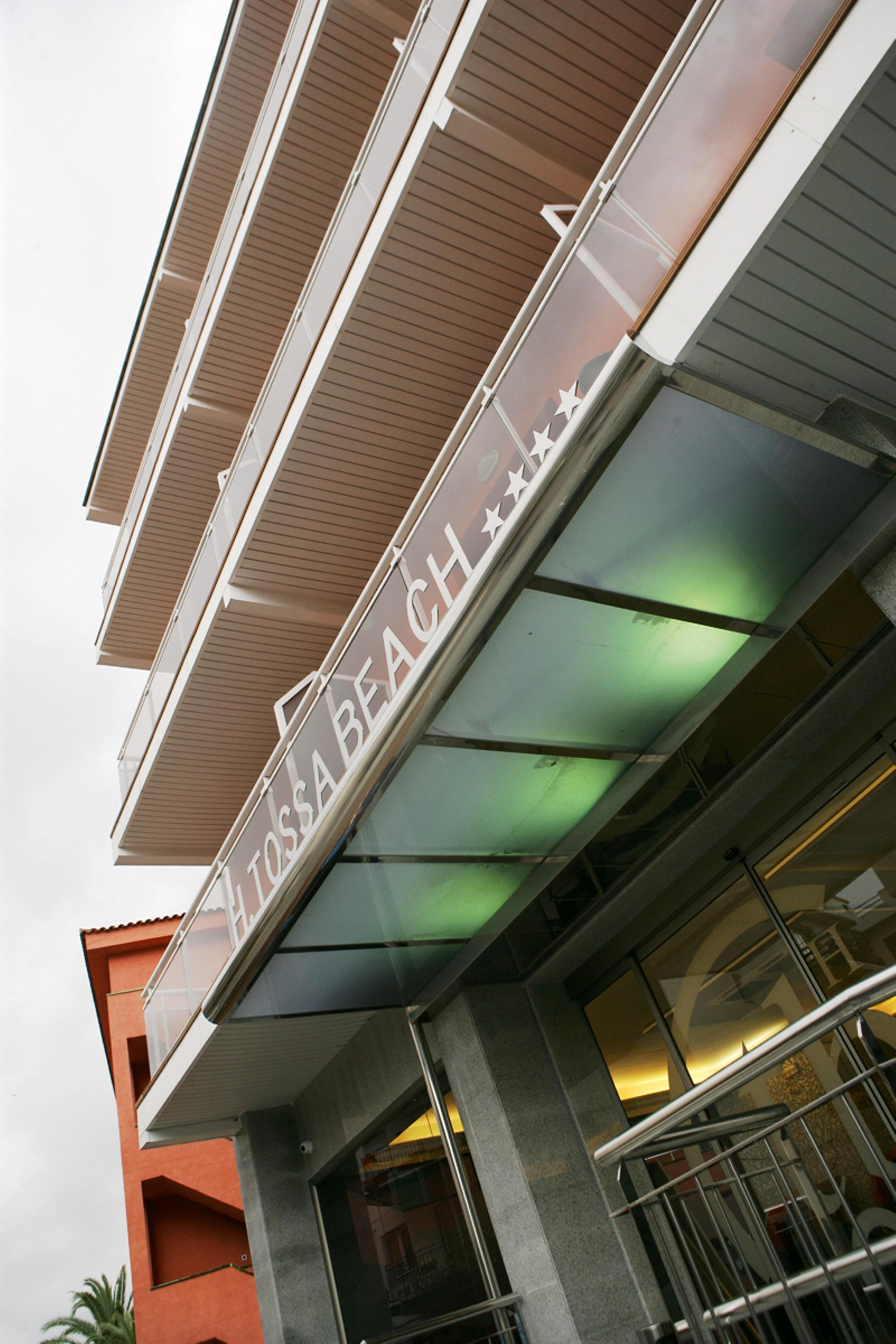 Tossa Beach Center Tossa de Mar Exterior photo