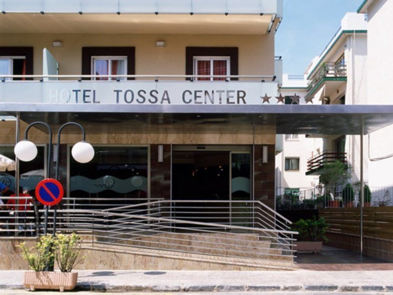 Tossa Beach Center Tossa de Mar Exterior photo